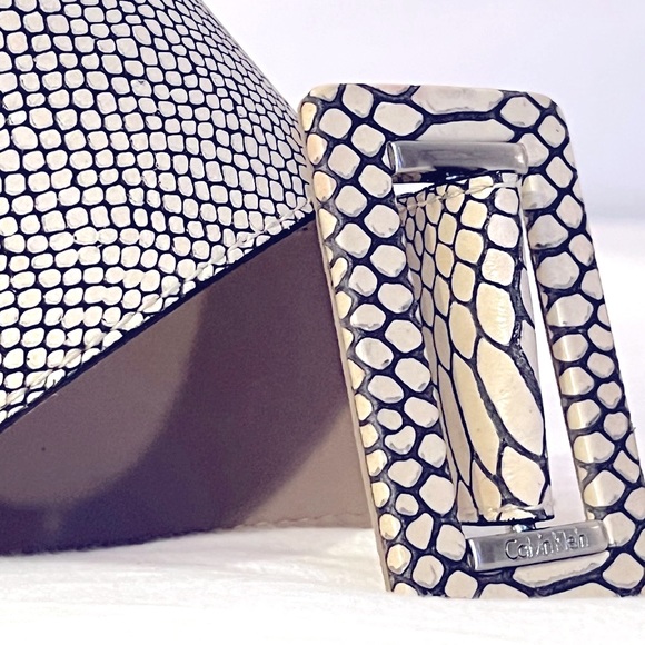 ⭐️ CALVIN KLEIN ⭐️ VINTAGE WAIST BELT GENUINE LEATHER SIZE SMALL - Picture 3 of 16